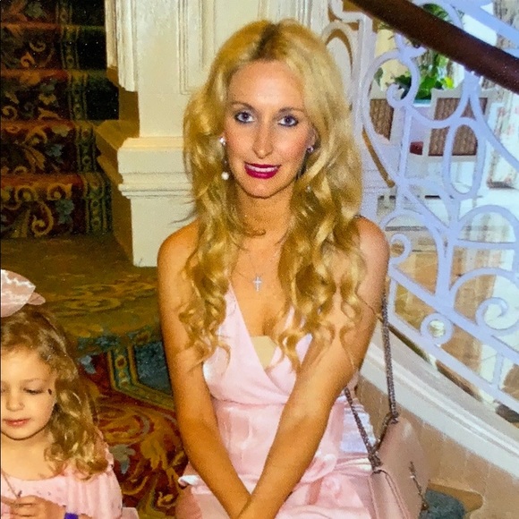 Meet your Posher, Jena - Picture 1 of 1